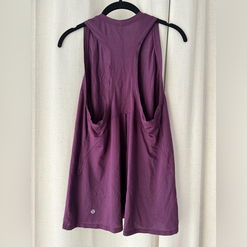 Lululemon top - Picture 2 of 4